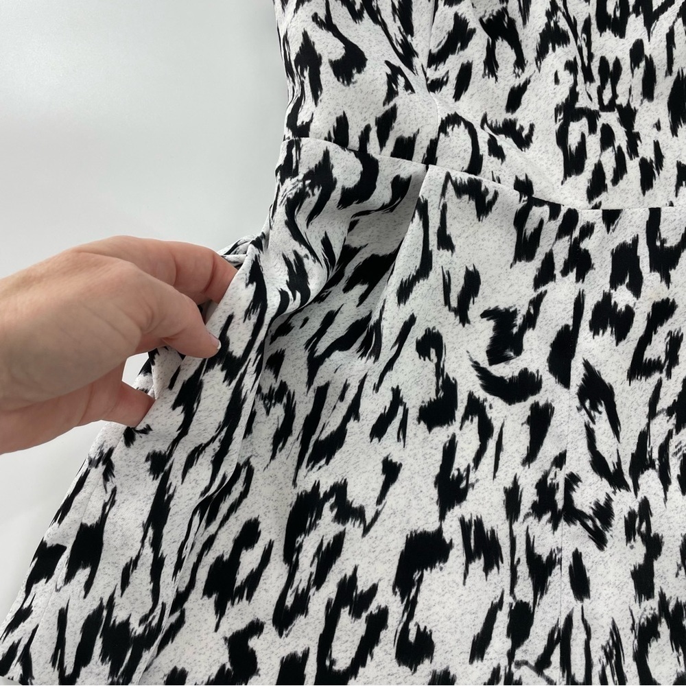 Finders Keepers Diamond Cheetah‎ Black and White Playsuit Open Back Romper - Picture 6 of 13